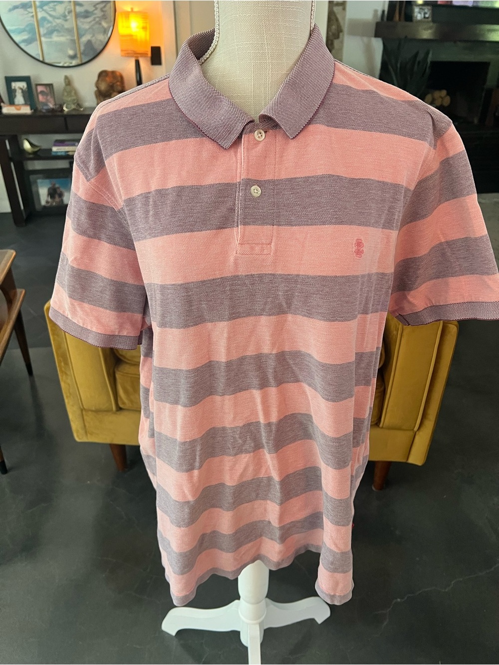 Izod Men's Pink and Gray Wide-Stripe Polo